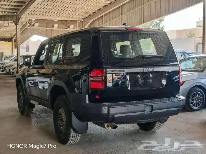 برادو TX بنزين اسود س 2025 2