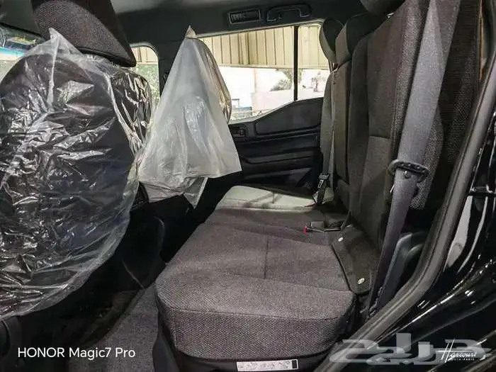 برادو TX بنزين اسود س 2025 5