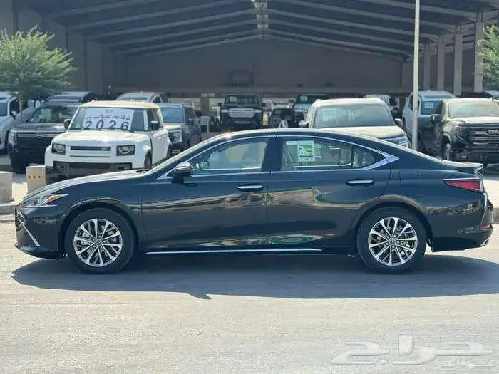 لكزس ES 350 DD 2025 الساير كاش واقساط 3