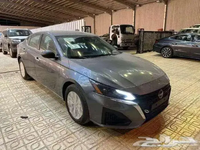 نيسان التيما ستاندر 2025 نقدا وتقسيط عرض خاص 1