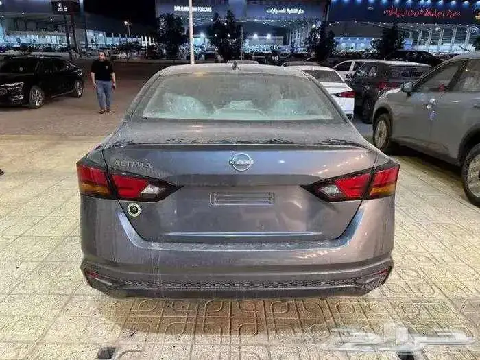 نيسان التيما ستاندر 2025 نقدا وتقسيط عرض خاص 9