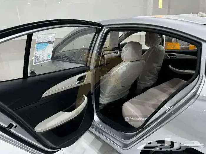 ام جي 5 MG ستاندرد موديل 2025 كاش تمويل اقل سعر 6