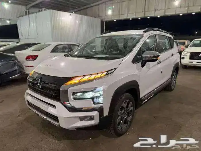 ميتسوبيشي اكسباندر كروس بريميوم موديل 2025 اقوي العروض 1