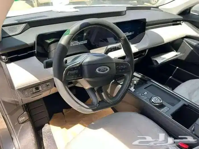 فورد تورس ترند 2026 نص فل 5