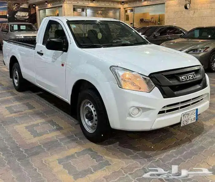 للبيع ايسوزو ديماكس 2016 غماره 2.5cc ديزل سعودي 2