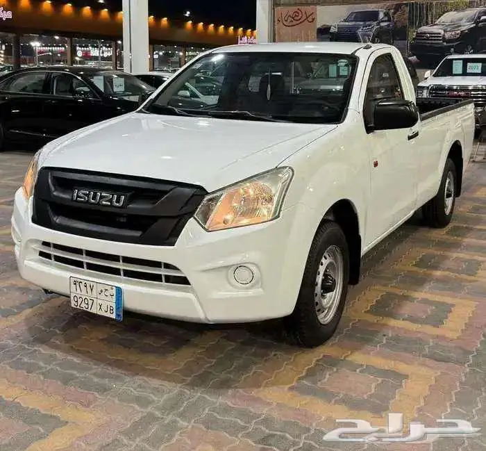 للبيع ايسوزو ديماكس 2016 غماره 2.5cc ديزل سعودي 1