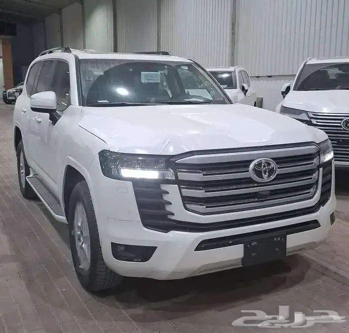 تويوتا لانكروزر L2 موديل 2025 كاش و بنوك 2