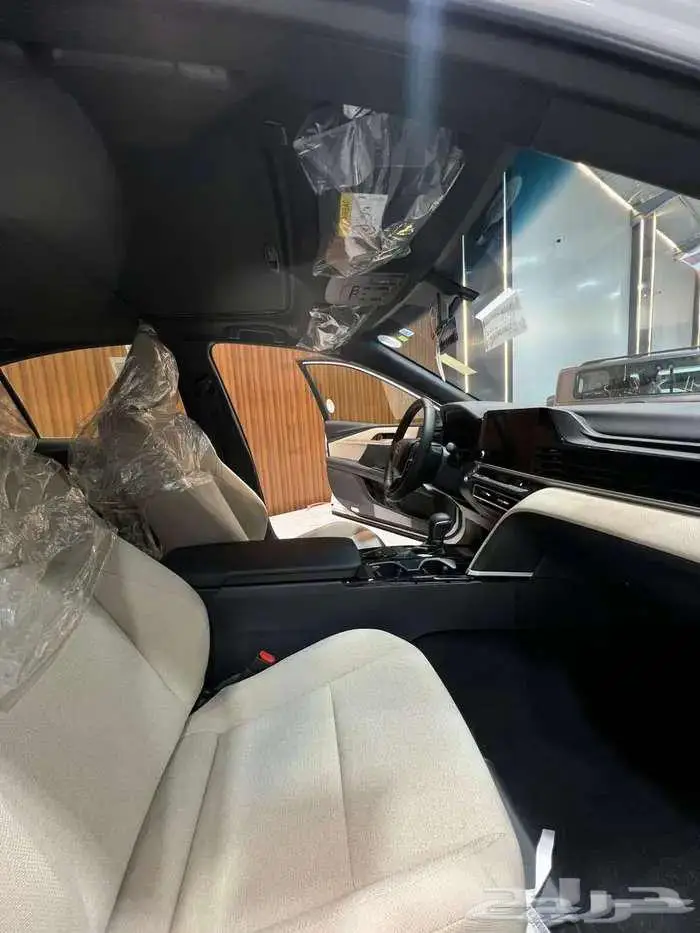 تويوتا كامري LE بنزين 2025 بالنقد والتقسيط 6