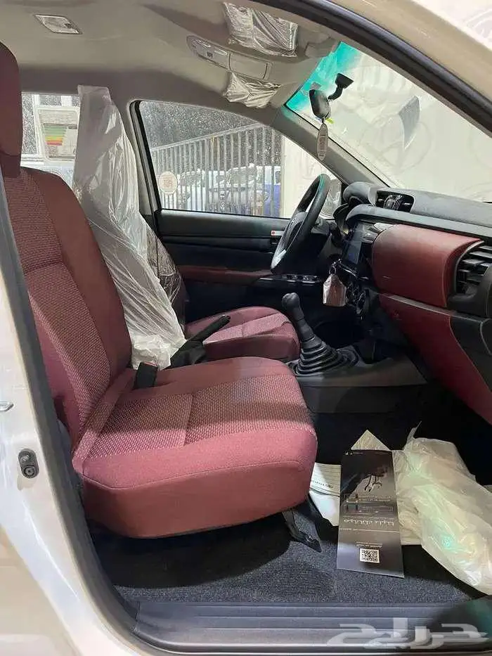 هايلوكس غمارتين GL ديزل 2025 للتقسيط 10