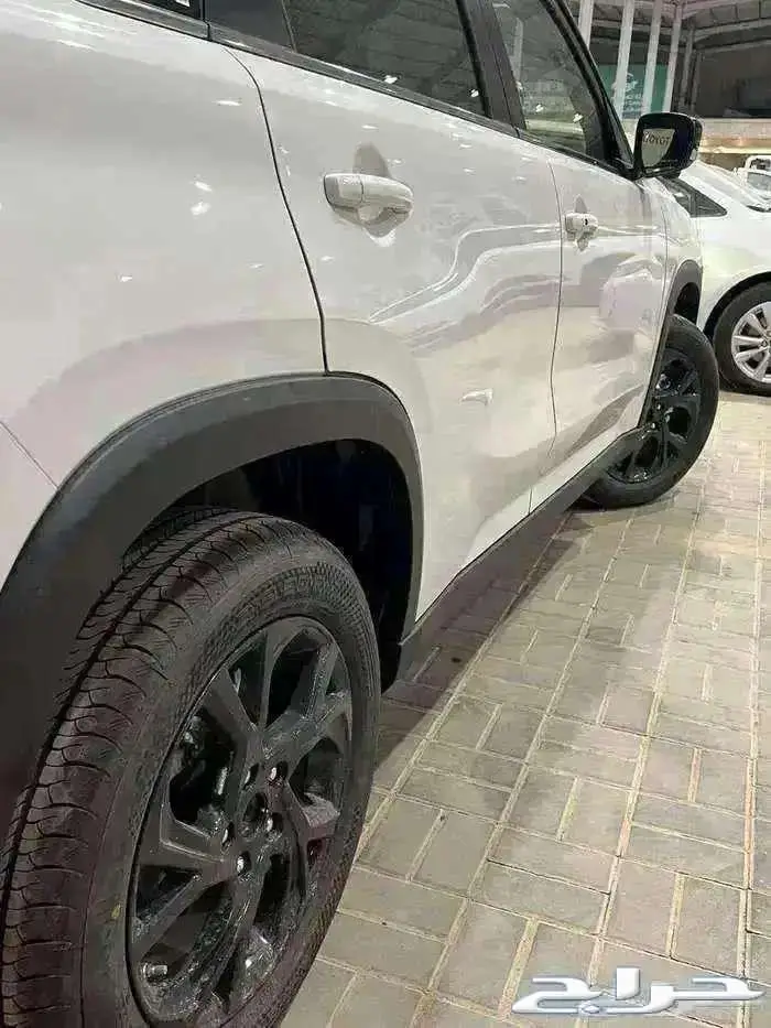 اوربان كروز 2026 فل كامل فتحة بنوراما سقف اسود فئة GLX 7