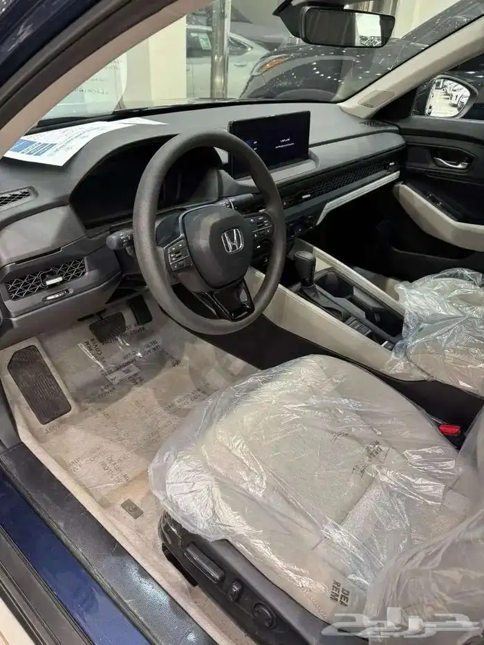 هوندا اكورد EX بنزين 2025 4