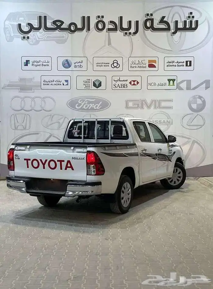 هايلوكس غمارتين GL ديزل 2025 للتقسيط 2