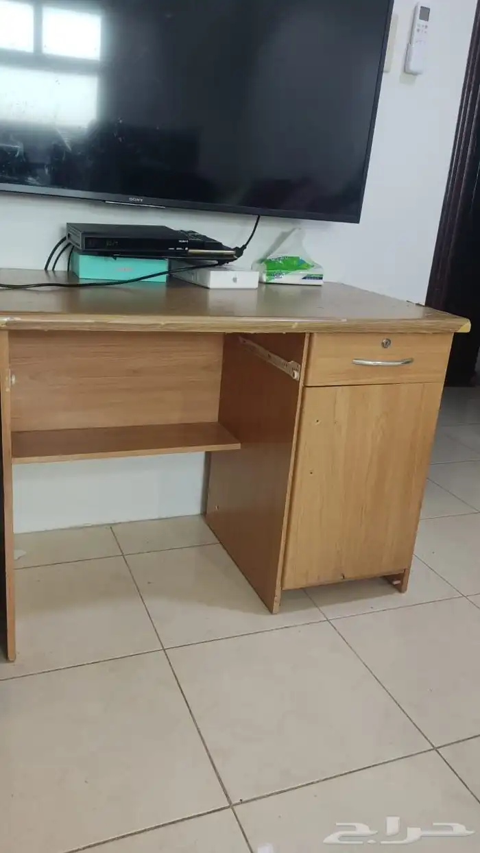 طاولتين للبيع المستعجل 0