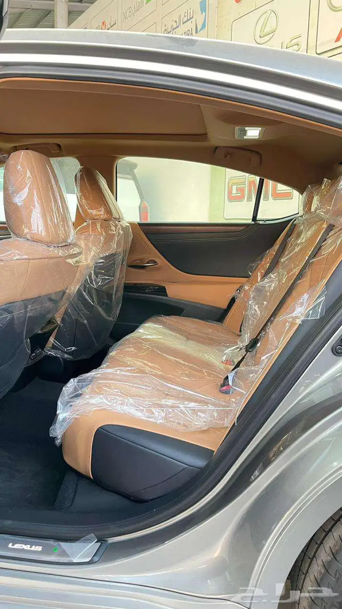 لكزس ES350 فئة CC بانوراما بريمي 2025 11