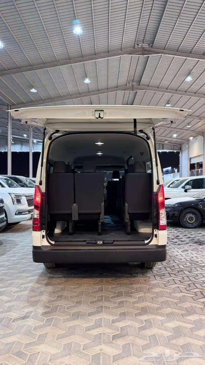 تويوتا باص ركاب قير عادي ديزل خليجي 2026 18