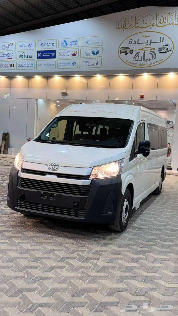 تويوتا باص ركاب قير عادي ديزل خليجي 2026 1