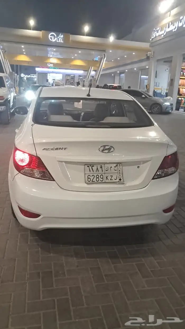 سياره اكسنت للبيع جير تماتيك قزاز كهرباء ماشيه 330.000 4