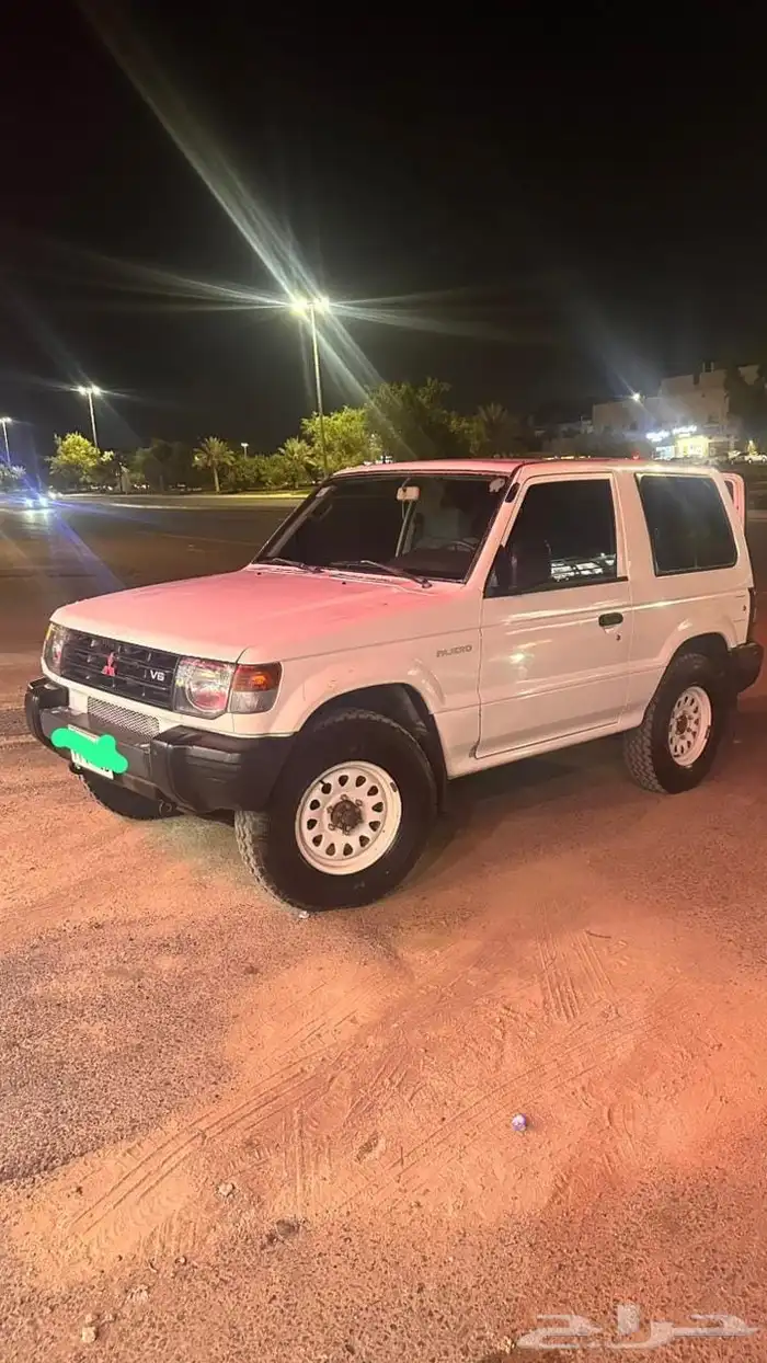 جيب باجيرو ربع مخزن نظيف جدا ماشي 46 الف 3