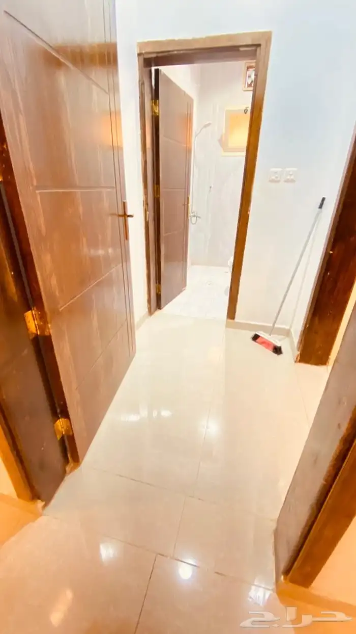 شقه للايجار 3 غرف وسطح 2 دورات مياه وصاله ومطبخ مخطط الوسام 6