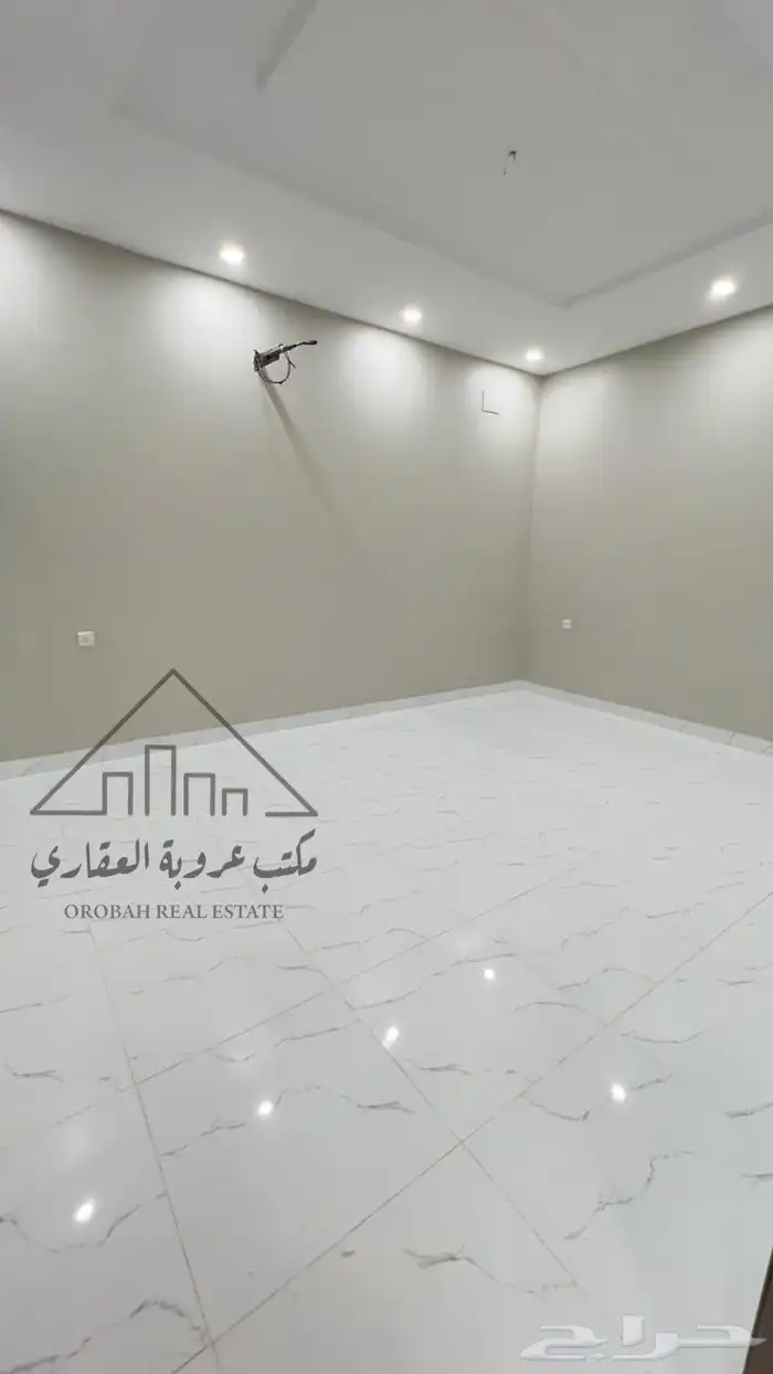 للبيع فيلا روف ارضي مشب حي المصيف 3 تبوك 9