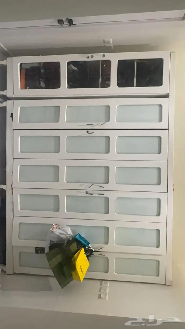 دولاب ابيض 0