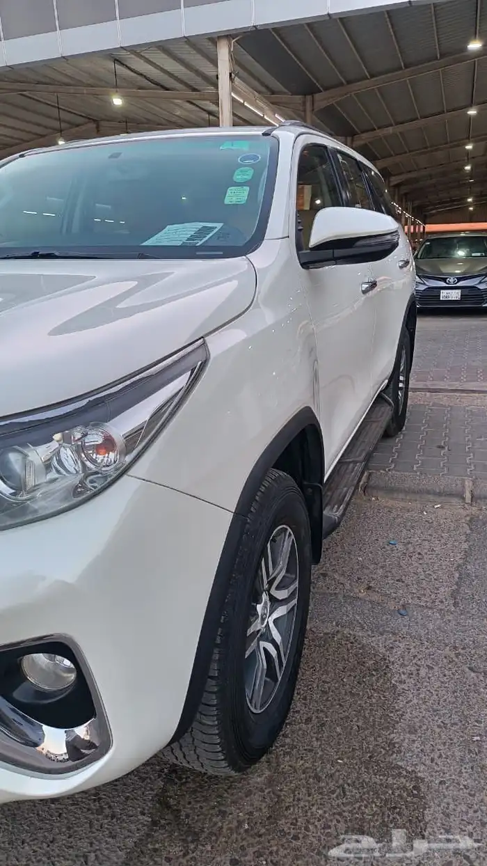 للبيع فورتشنر 12