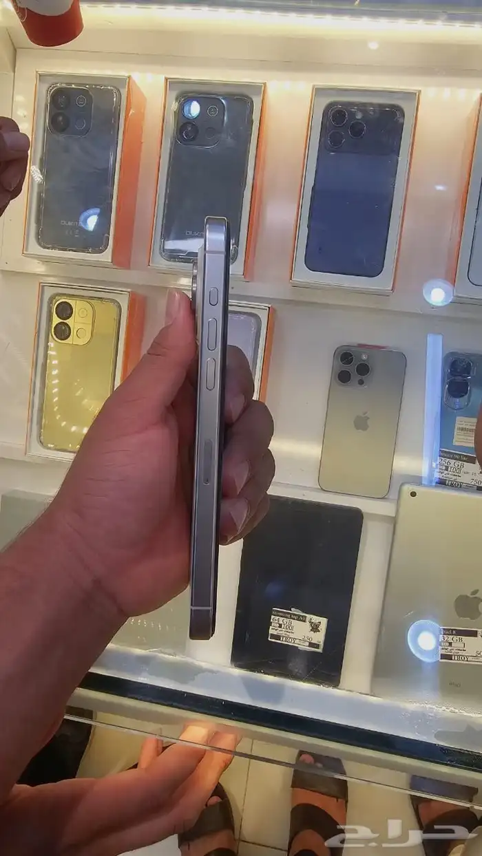 ايفون 15 برو ماكس 2