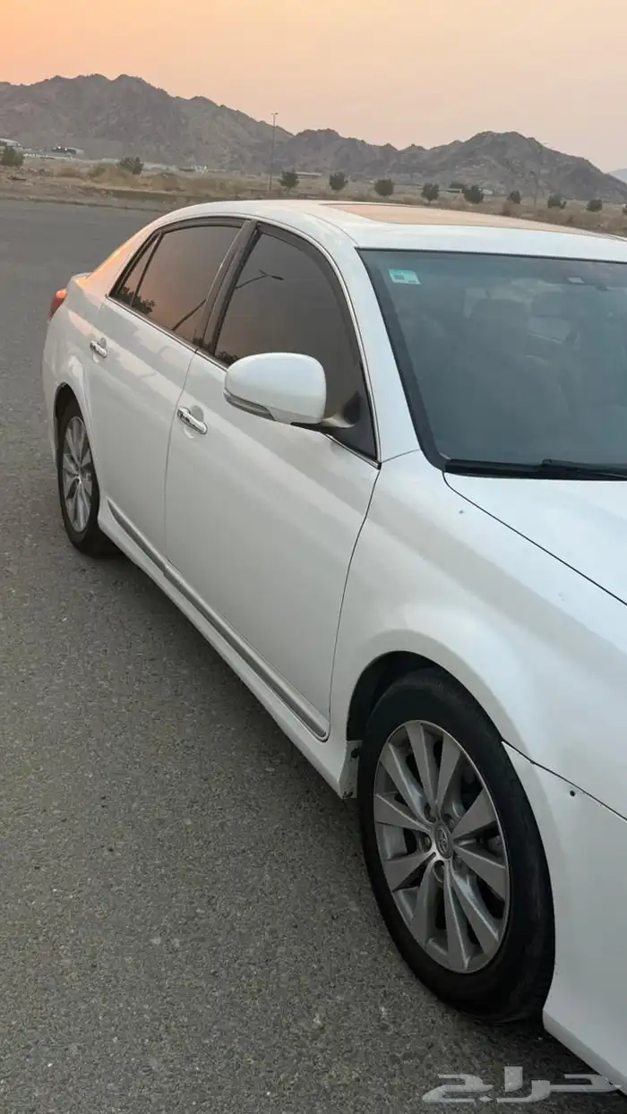 سياره افالون موديل 2012 2