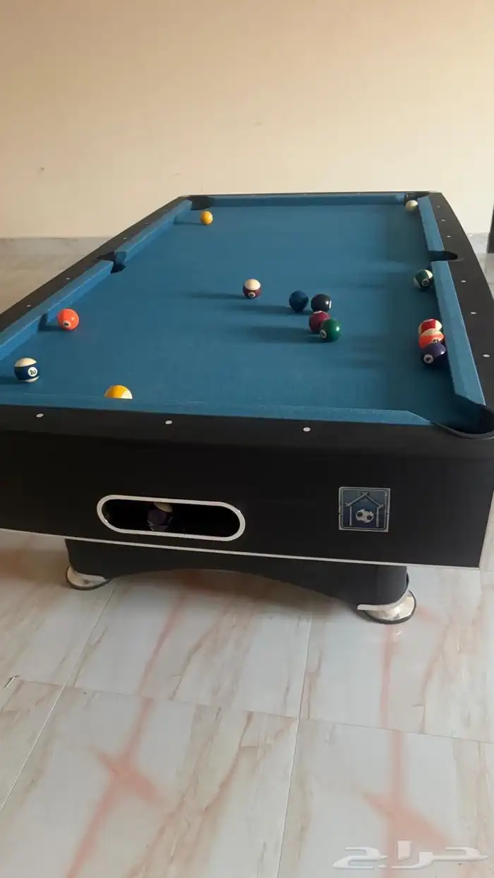 طاولة بلياردو شبه جديدة 2