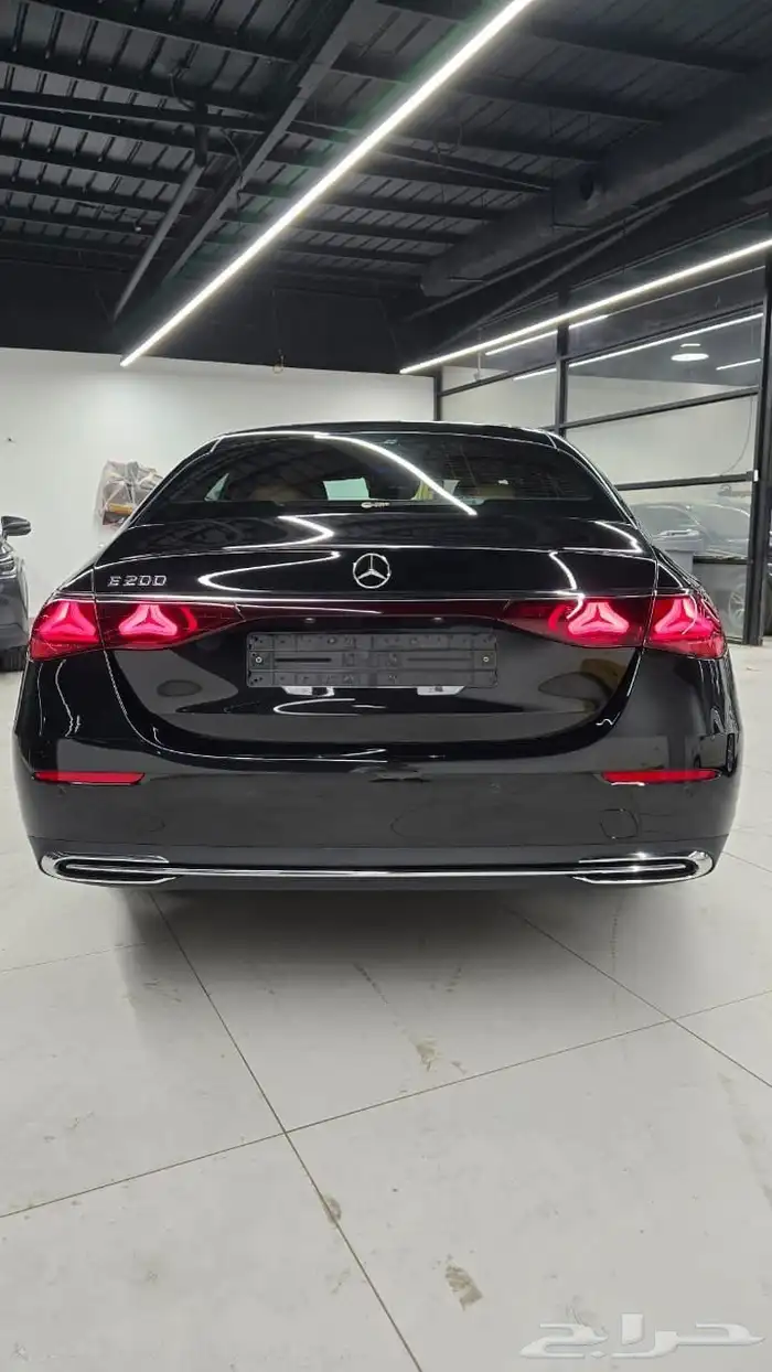 مرسيدس E200 موديل 2024 16