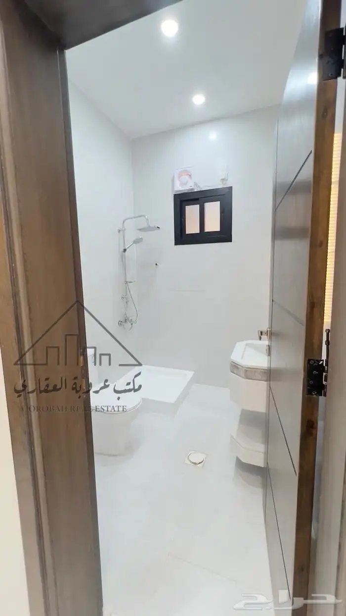 للبيع فيلا روف ارضي مشب حي المصيف 3 تبوك 23