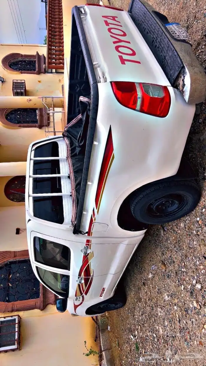 هايلكس غمارتين 2015 GLX 3