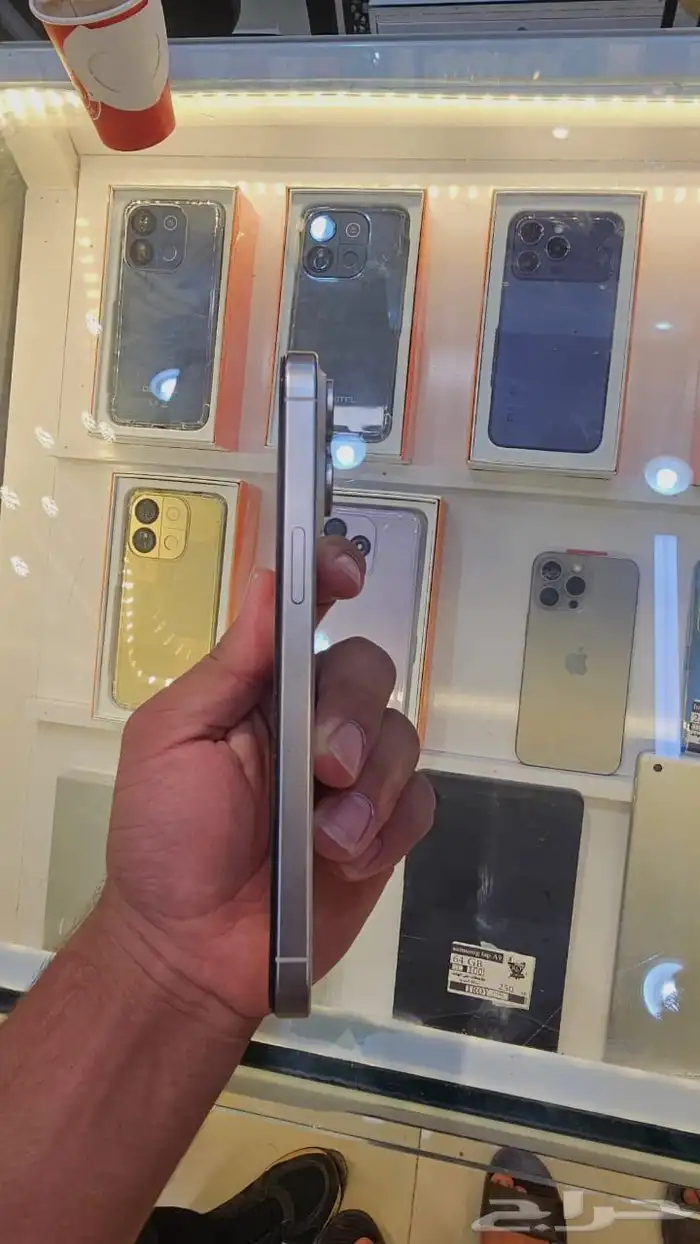 ايفون 15 برو ماكس 1