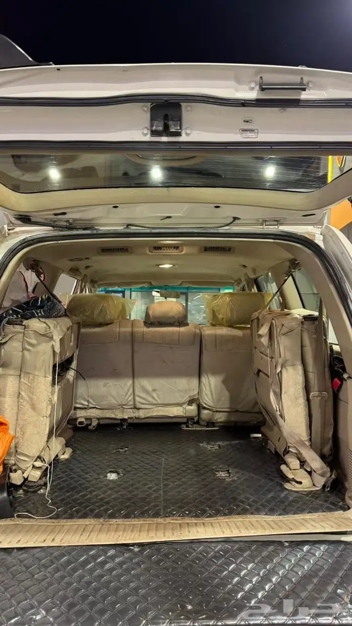 لاند كلوزر صالون مديل 2006 11