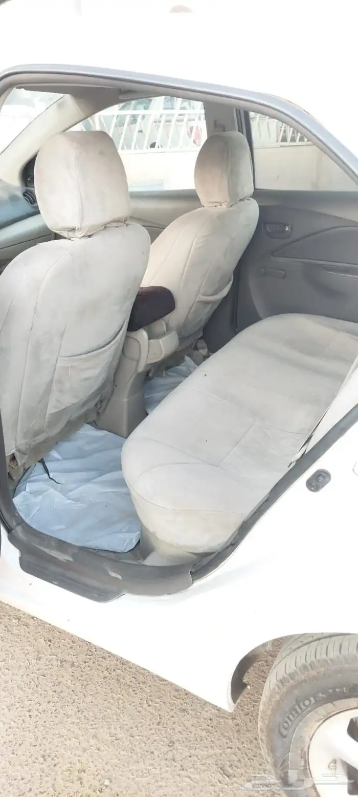 يارس2009ابيض اتماتيك 9