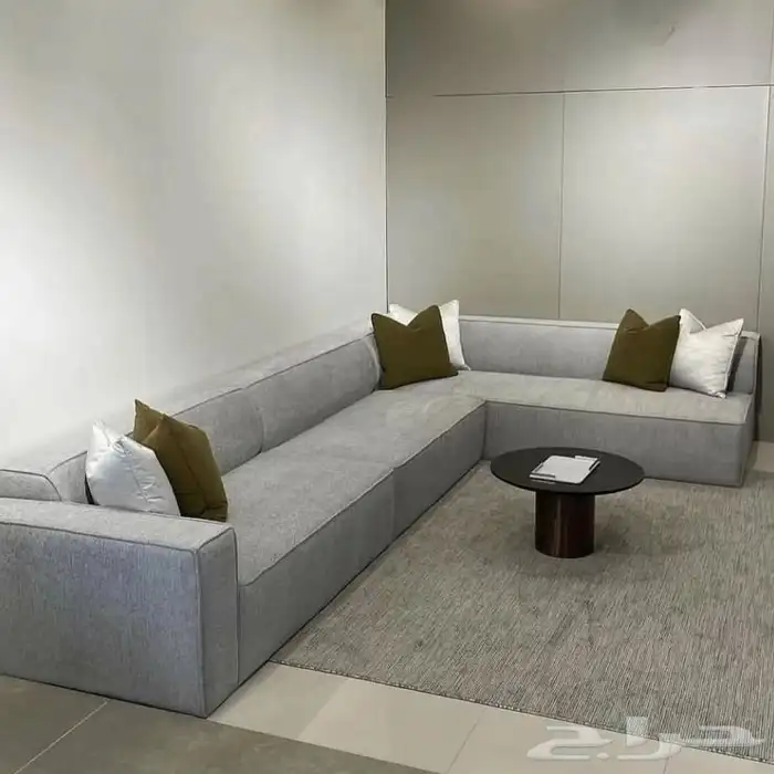 مفروشات الرياض  تفصيل جميع انواع الكنب والجلسات الارضي والس 1