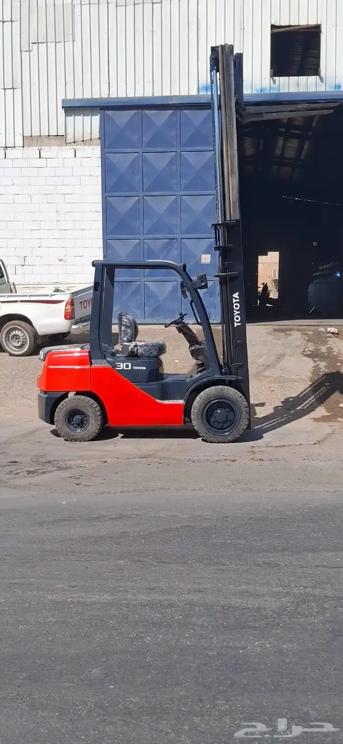 السلام عليك البيع رافعه شوكيه مديل 2012 ديزل حركات 3طن 0