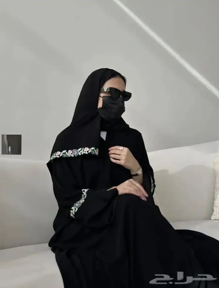 عباية نسائية جديدة لم ت لبس   فخامة وجودة عالية 1