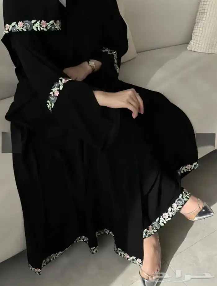 عباية نسائية جديدة لم ت لبس   فخامة وجودة عالية 2