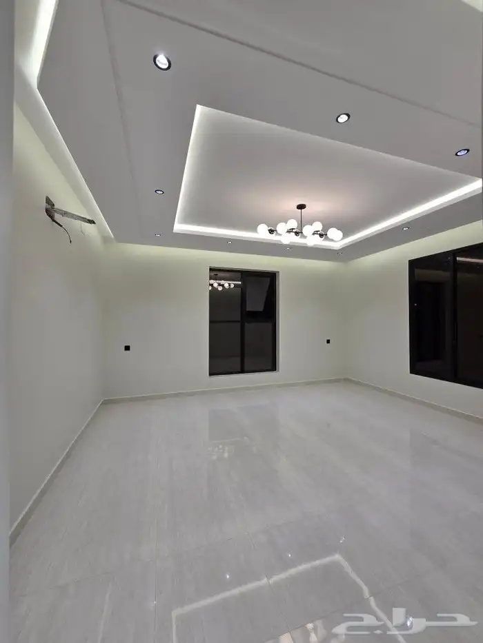 للبيع روف علوى مع ملحق مدخل مستقل 8غرفVIP أحدرفيده حي النهضة 6