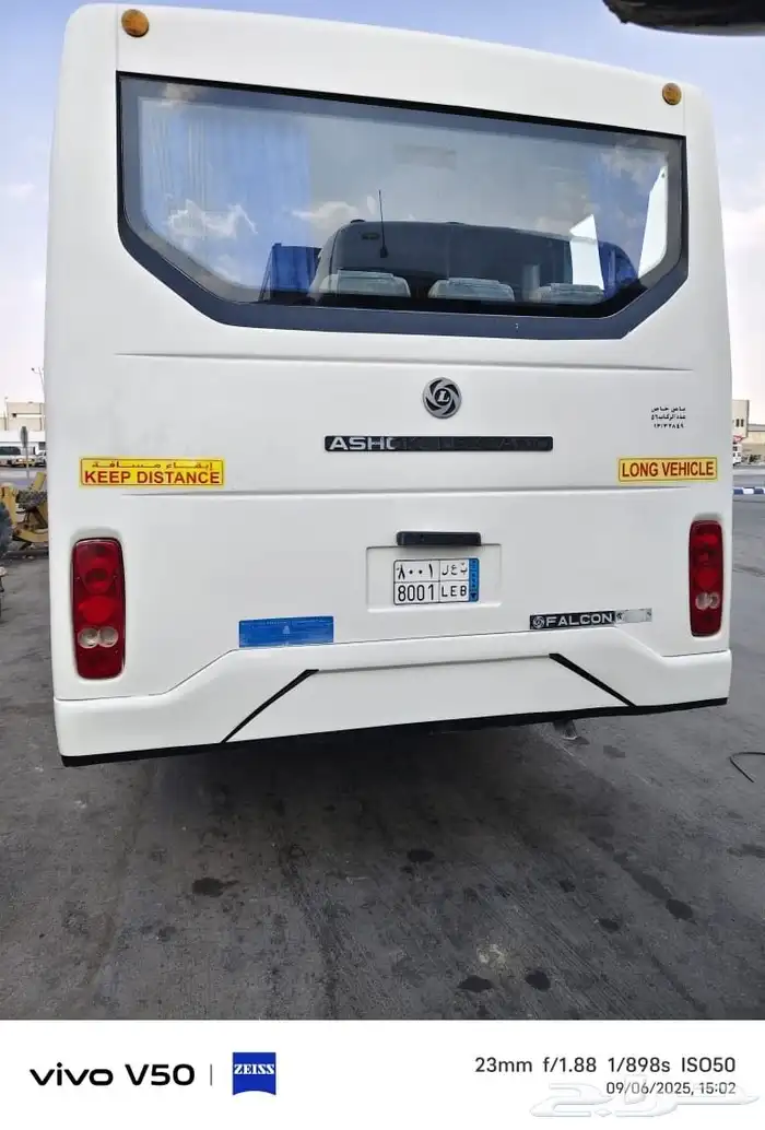 باصات اشوك ستة وستون راكب مع سائق 4