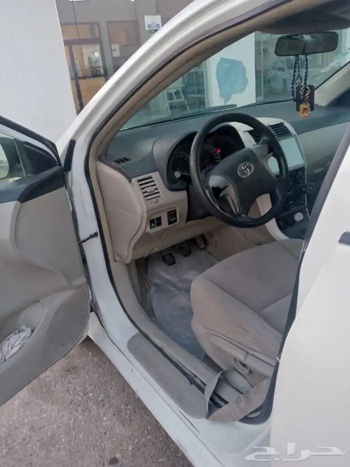 Toyota Corolla 2013 نص فل 5