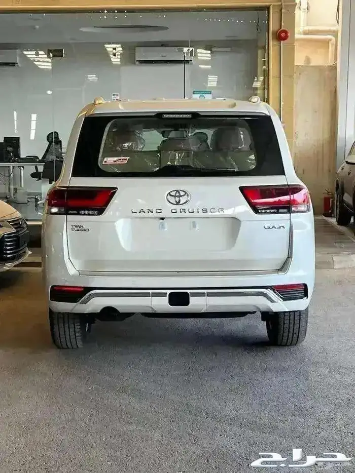 لاندكروزر جي اكس ار GXR L3 بنزين سعودي 2025 لدى الحسن 4