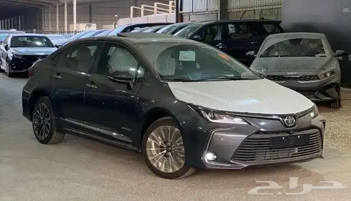 تويوتا كورولا مطور فتحة سقف 2025 0