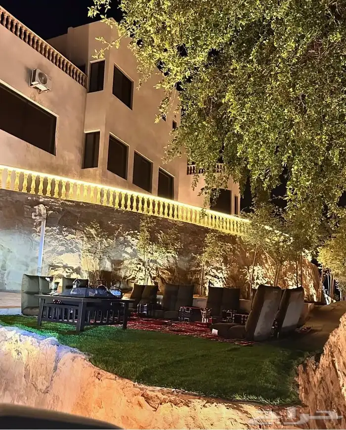 منتجع في العمارية للايجار مساحتة 4300متر 2