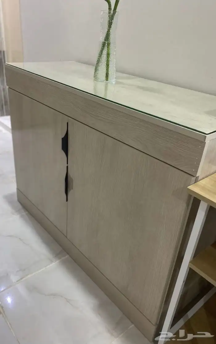 دولاب للبيع 1