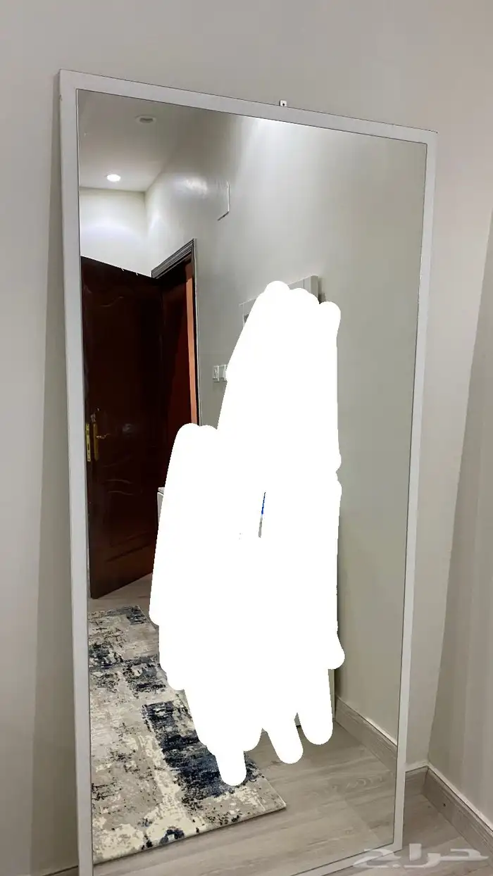 مرايه وطاوله 0