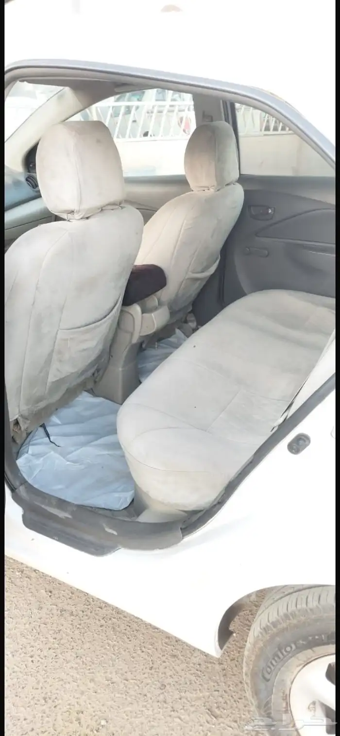 يارس2009ابيض اتماتيك 31