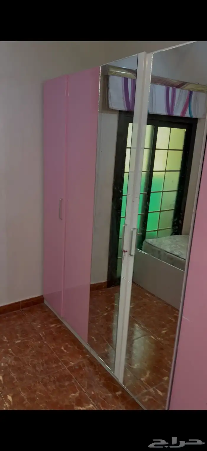 دولاب وتسريحه نظيف 0