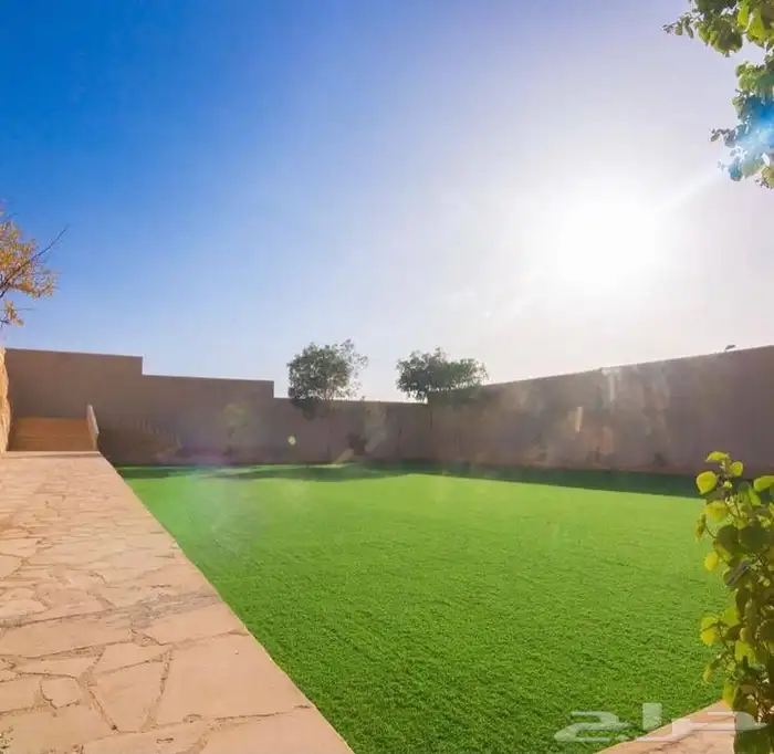 منتجع في العمارية للايجار مساحتة 4300متر 23